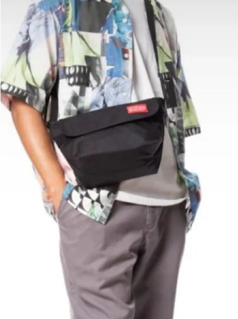 Manhattan Portage Mini NY RoyalBlue & Red 1000D Cordura Nylon Messenger Bag NWT